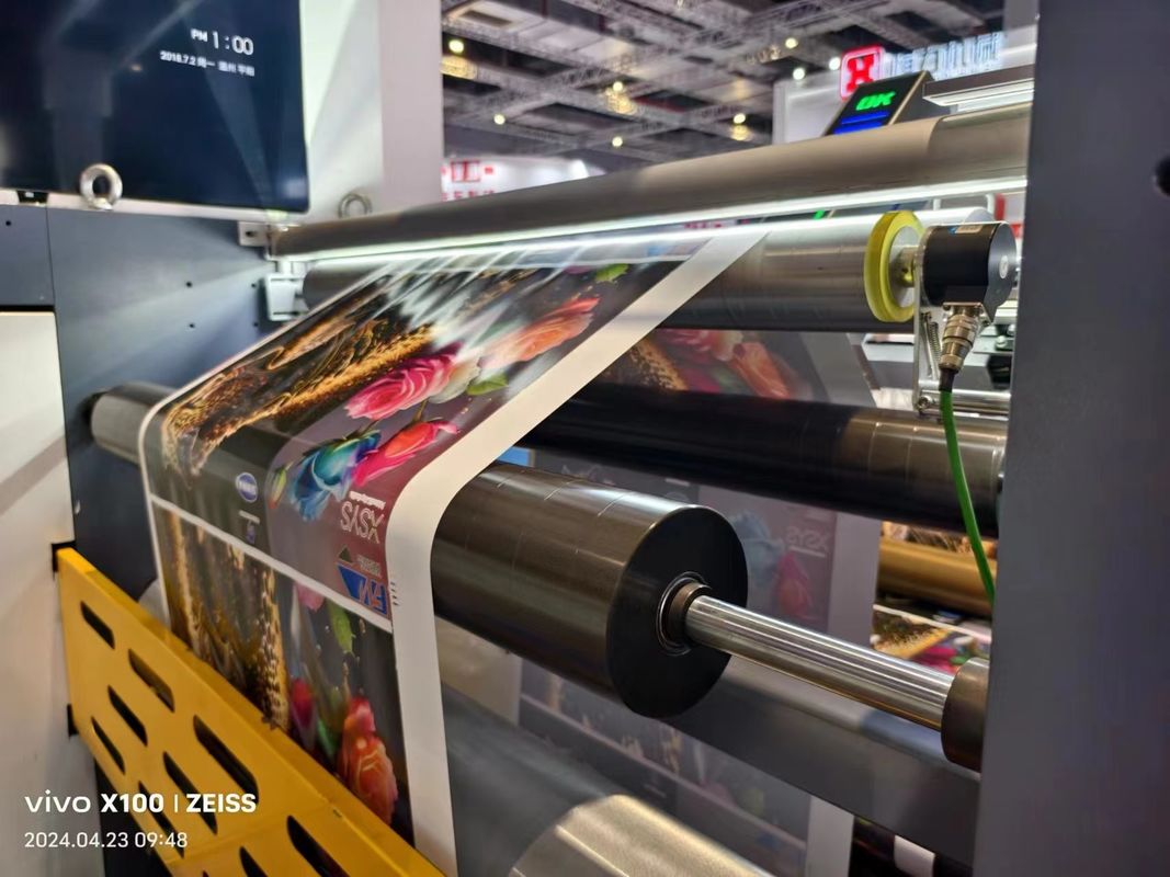 Maszyna do druku flexo z rękawem papierowym i pudełkowym z maksymalną szerokością druku 630 mm