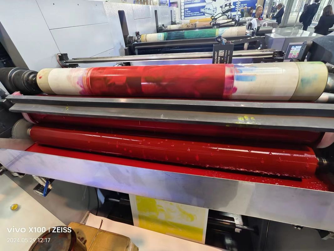 Maszyna do druku Flexo z rękawem do papierowej torebki kartonowej Pakiet 1000 mm Szerokość sterowanie PLC 150m/min Prędkość